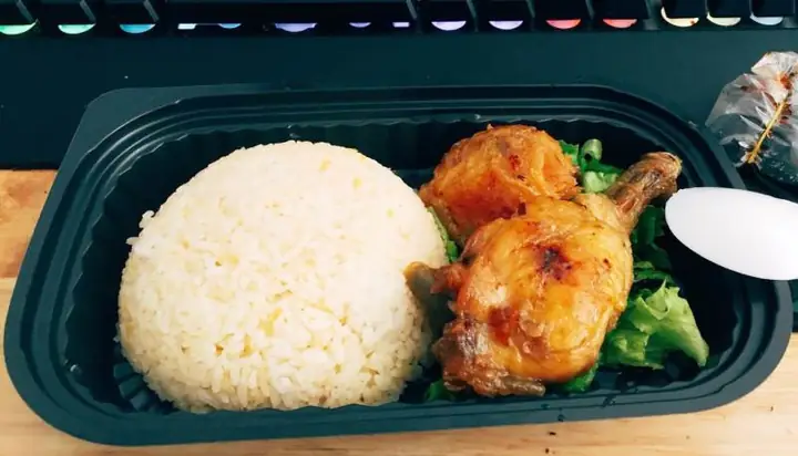 Review Quán Ăn Bếp Xanh: Cơm Gà & Bánh Hỏi Nguyễn Văn Trỗi