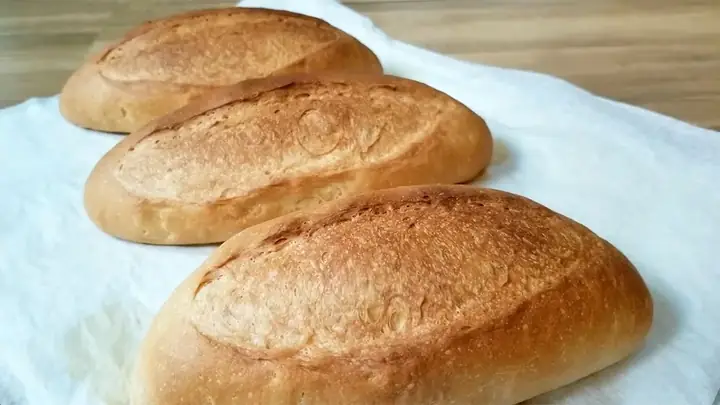 Cách Làm Bánh Mì Không Cần Bột Nở – Vỏ Giòn, Ruột Mềm Chuẩn Nhà Làm