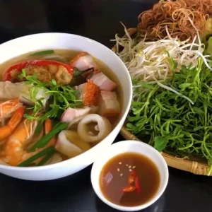 Bún Mắm Khác Bún Nước Lèo Như Thế Nào