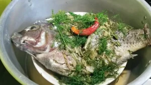 Cá Chép Hấp Lá Ngải