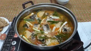 Cách Làm Cá Nheo Nấu Canh Chua Măng Thanh Mát, Thơm Ngon Cho Bữa Cơm Gia Đình