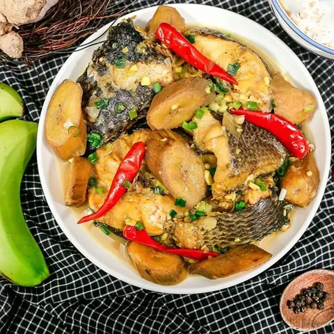 Cá Rô Phi Kho Chuối Xanh