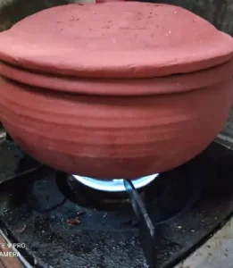 Cá Tép Kho Tương Gừng
