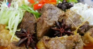 Cách Làm Thịt Bò Kho Tàu Chuẩn Vị: Kiểu Bắc Có Nước & Kiểu Nghệ An Khô