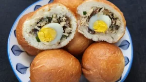 Cách Làm Bánh Bao Chiên Nhân Thịt Trứng Cút