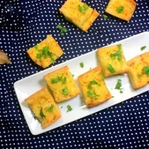 Cách Làm Bánh Mì Bơ Tỏi Kiểu Pháp Chuẩn Vị Nhà Hàng