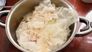 Cách Làm Bánh Tráng Chiên Giòn Lắc Muối Ớt Chuẩn Vị Tại Nhà