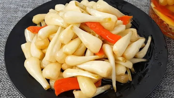 Cách Làm Củ Kiệu Chua Ngọt Giòn