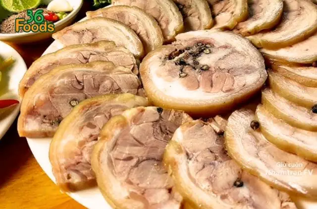 Cách Làm Giò Bò Cuộn Từ A-z: Bí Quyết Cuộn Chặt, Da Giòn Dai, Nhân Thấm Đều