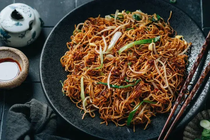 Cách Làm Mì Xào Không Bị Khô: Bí Quyết Từ A Đến Z