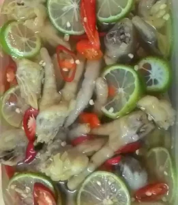 Cách Làm Món Chân Gà Ngâm Giấm Sả Ớt