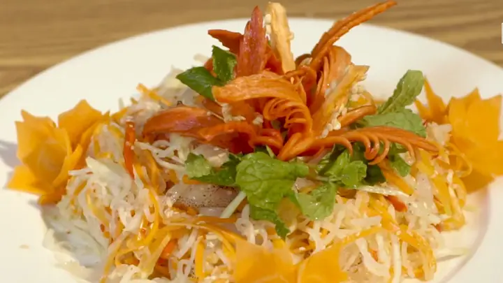 Công Thức Nộm Sứa Đơn Giản: Su Hào, Ngó Sen, Cùi Dừa