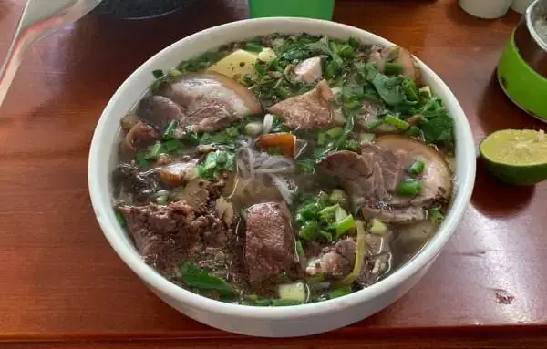 Cách Làm Nước Dùng Bún Chó Chuẩn Vị: Bí Quyết Từ A Đến Z