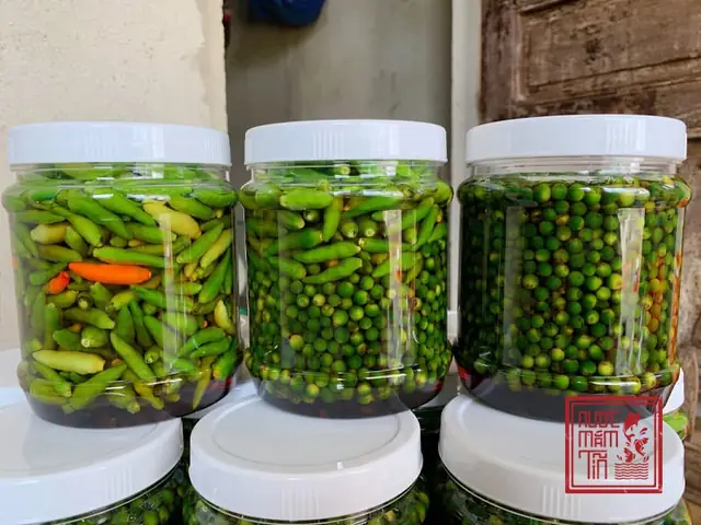 Cách Làm Nước Mắm Ớt Xanh Cay Nồng Tại Nhà: Hướng Dẫn Chi Tiết Từ A-z