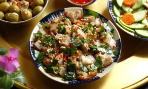 Cách Làm Thịt Lợn Với Lá Móc Mật