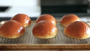 Cách Làm Vỏ Bánh Hamburger Xốp Mềm Chuẩn Vị Tại Nhà