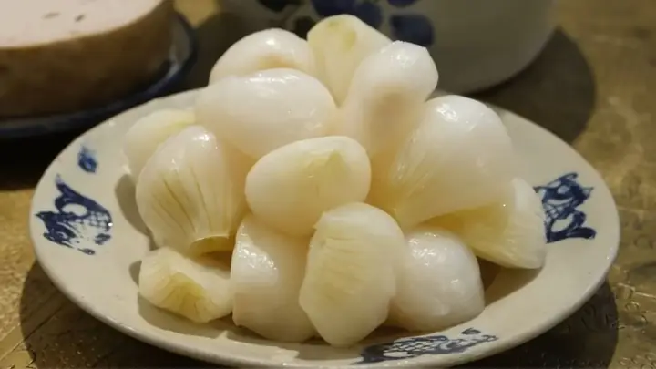 Cách Muối Hành Thơm Ngon, Giòn Trắng Chuẩn Vị Tết