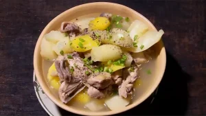 Cách Nấu Canh Củ Sắn: 2 Công Thức Bùi Ngọt, Thanh Mát, Dễ Làm