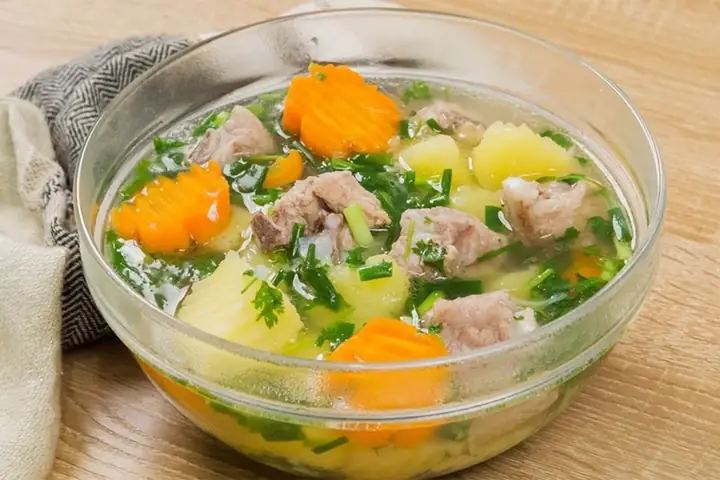 Cách Nấu Canh Khoai Tây Cà Rốt Xương