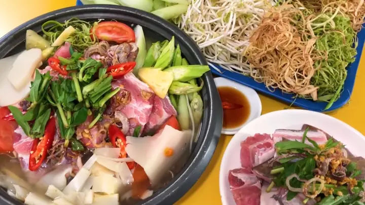 Cách Nấu Lẩu Cá Đuối Chuẩn Vị: Từ Sơ Chế Đến Thành Phẩm Thơm Ngon