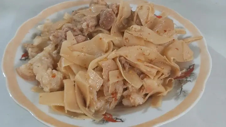 Cách Nấu Măng Với Thịt Heo