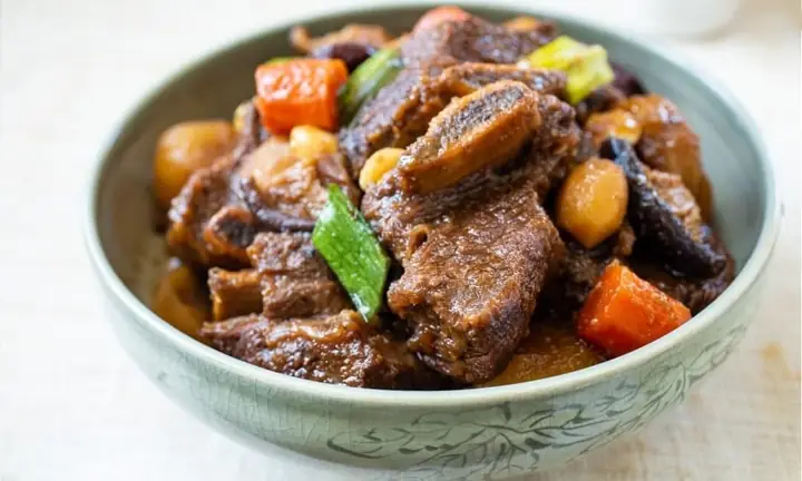 Cách Nấu Bò Hầm Hàn Quốc Thơm Ngon, Rau Củ Mềm Ngọt