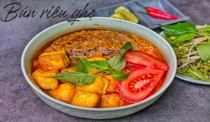 Cách Nấu Riêu Ghẹ Sữa Chuẩn Vị Miền Tây