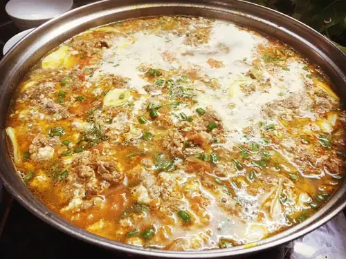 Cách Nấu Chả Rươi Với Gấc Thơm Ngon Chuẩn Vị Tại Nhà
