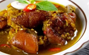Cách Nấu Rượu Mận Chân Giò Chuẩn Vị Tại Nhà