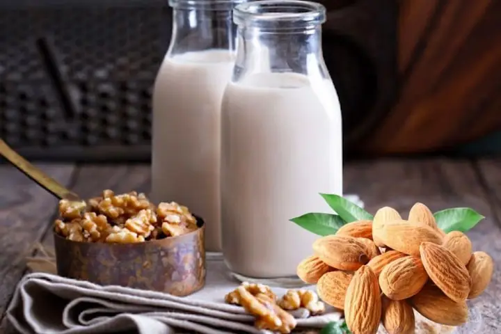 Cách Nấu Sữa Hạnh Nhân Óc Chó Tại Nhà: Công Thức Chi Tiết & Mẹo Vàng