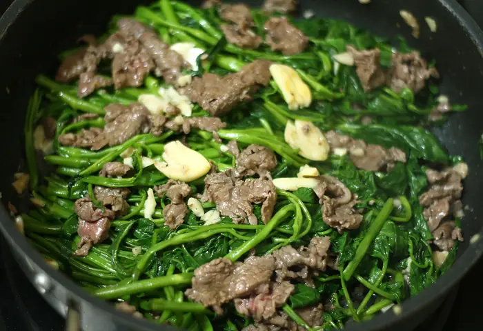 Cách Nấu Thịt Bò Xào Rau Muống