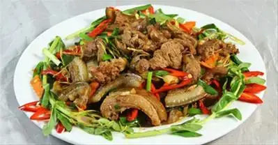 Cách Nấu Thịt Heo Xào Lăn Chuẩn Vị: Hướng Dẫn Chi Tiết Từ Đầu Bếp