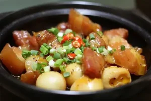 Hướng Dẫn Chi Tiết Cách Nấu Thịt Kho Tàu Miền Trung Chuẩn Vị
