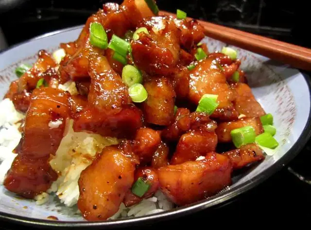 Cách Nấu Thịt Lợn Rim