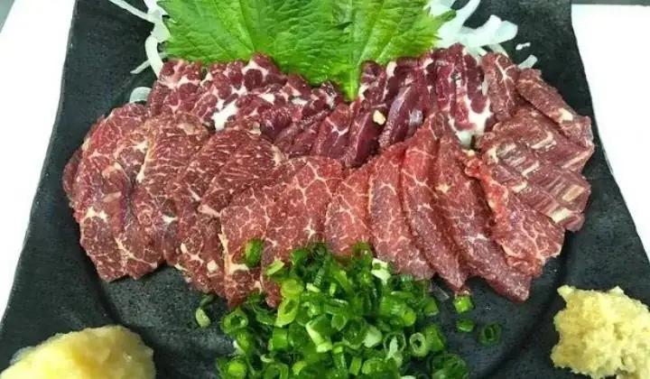 Cách Nấu Thịt Ngựa Xào Rau Răm