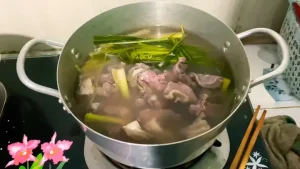 Hướng Dẫn Toàn Tập: 2 Cách Nấu Thịt Trâu Hầm Khoai Tây & Hầm Sả Thơm Ngon Từ A-z