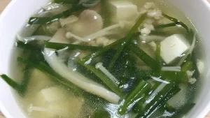 Cách Nấu Thịt Heo Với Nấm Đa Dạng: Từ Canh Thanh Đạm Đến Món Xào Đậm Đà