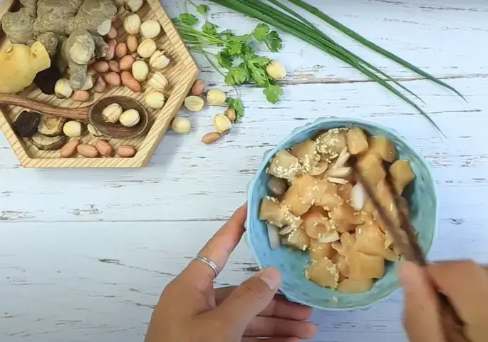 Cách Nấu Tim Hầm Hạt Sen Chuẩn Vị: Hướng Dẫn Từ A Đến Z