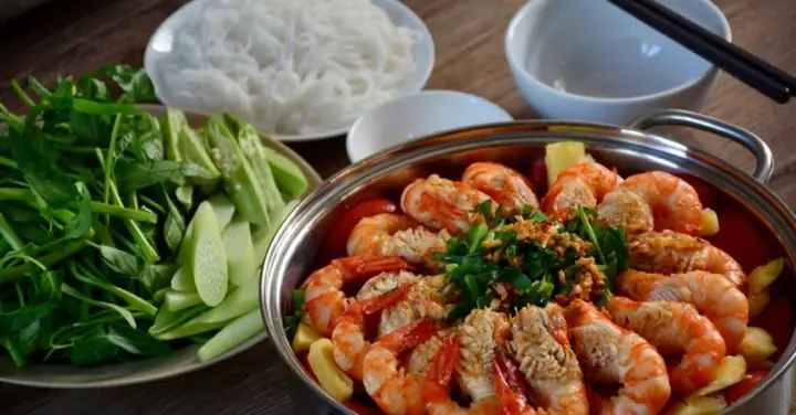 Cách Nấu Lẩu Tôm Năm Ri Chuẩn Vị Miền Tây Tại Nhà