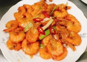 Hướng Dẫn Chi Tiết Cách Nấu Tôm Rang Mặn Ngọt Thơm Ngon Tại Nhà