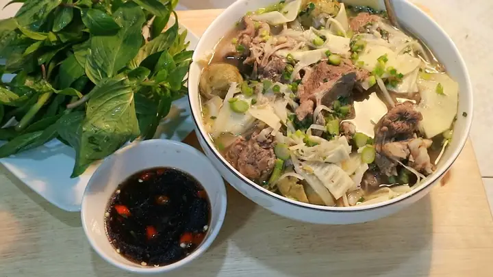 Cách Nấu Vịt Om Măng Sấu Thơm Béo, Chua Thanh Tại Nhà