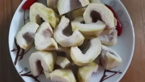Cách Ngâm Vả Chua Ngọt Chuẩn Vị Huế: Từ Nguyên Liệu Đến Thành Phẩm Hoàn Hảo