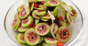 Bí Quyết Trộn Sung Muối Xổi Giòn Rụm, Chua Cay Chuẩn Vị