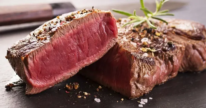 Cách Ướp Thịt Bò Steak Đúng Chuẩn: Bí Quyết Từ A Đến Z