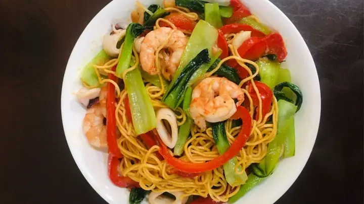 Cách Xào Mì Với Giá