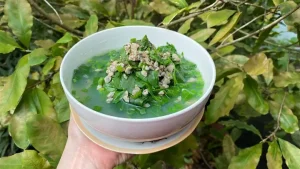 Canh Hến Nấu Rau Dền