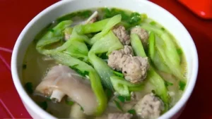 Canh Móng Giò Dọc Mùng