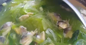 Canh Trai Nấu Bí Xanh