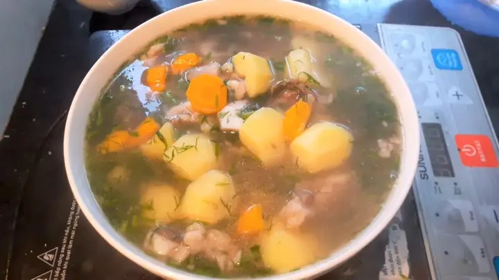 Canh Xương Bò Nấu Măng