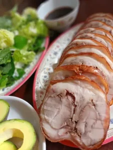 Review Chân Giò Rút Xương: Đánh Giá Chi Tiết Từ Heo Quay Đệ Nhất
